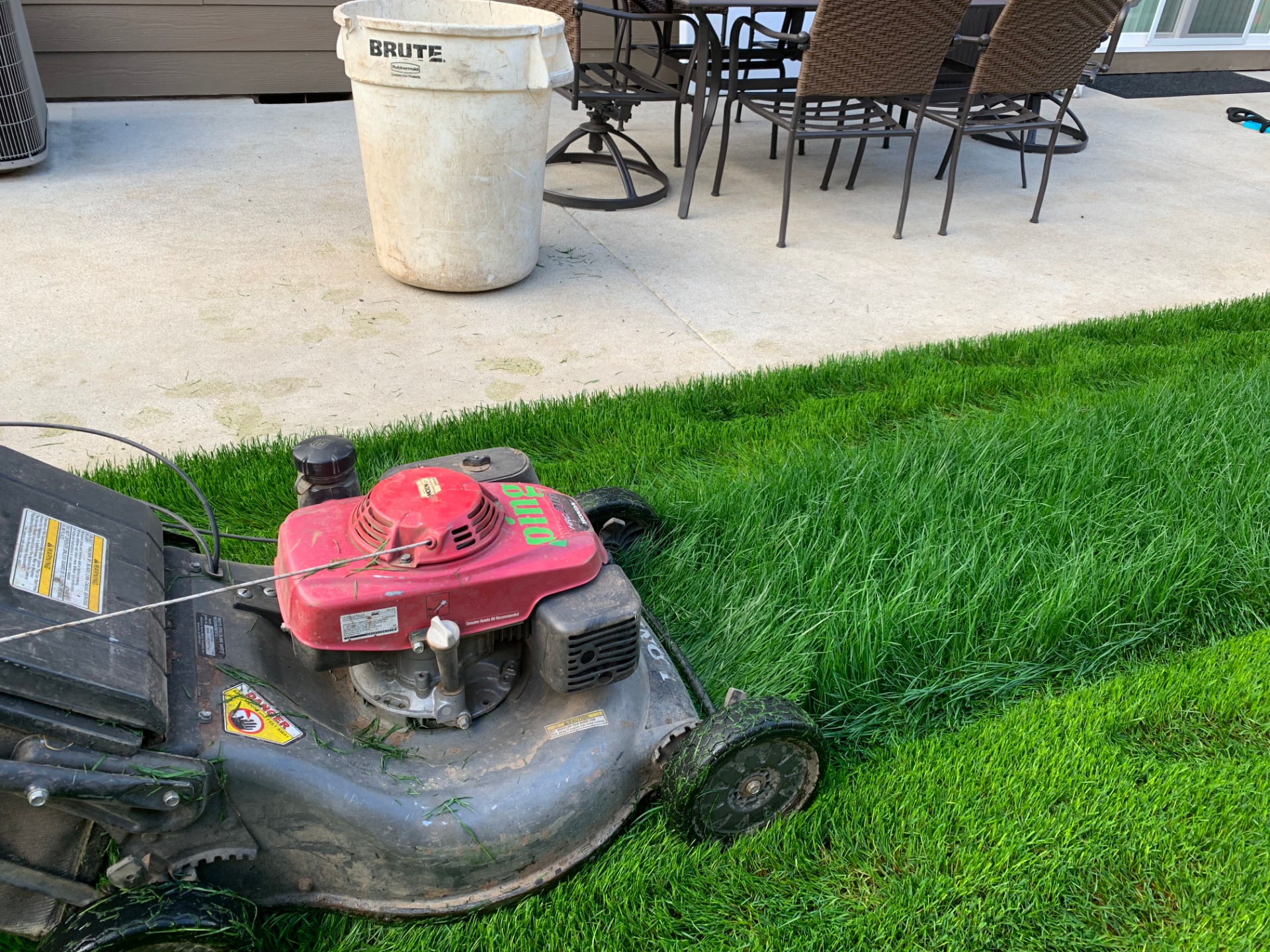  Residential and Commercial lawn Maintenance In Oregon City,OR.